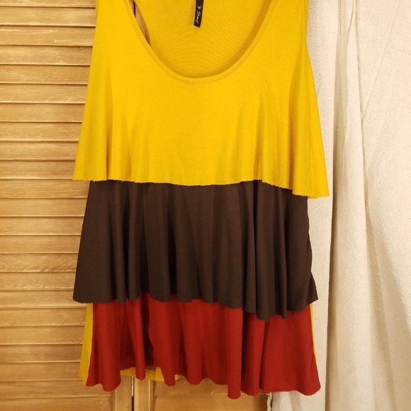 B Sharp Women's tiered layer tank - Picture 3 of 14